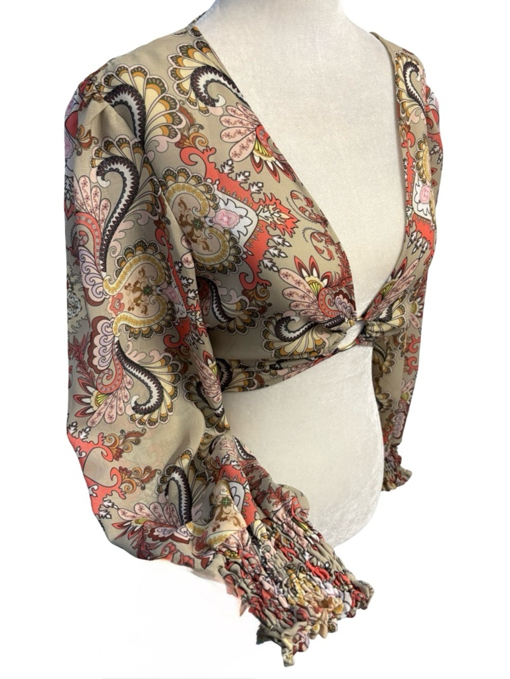 Boho Paisley Ring Front Crop Top Lightweight & Flowy Y2K Size Small Cut Out Top - Picture 7 of 14